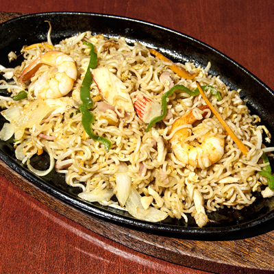 ramen con carne de la casa